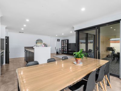 34 Limbee Glade, Huntingdale