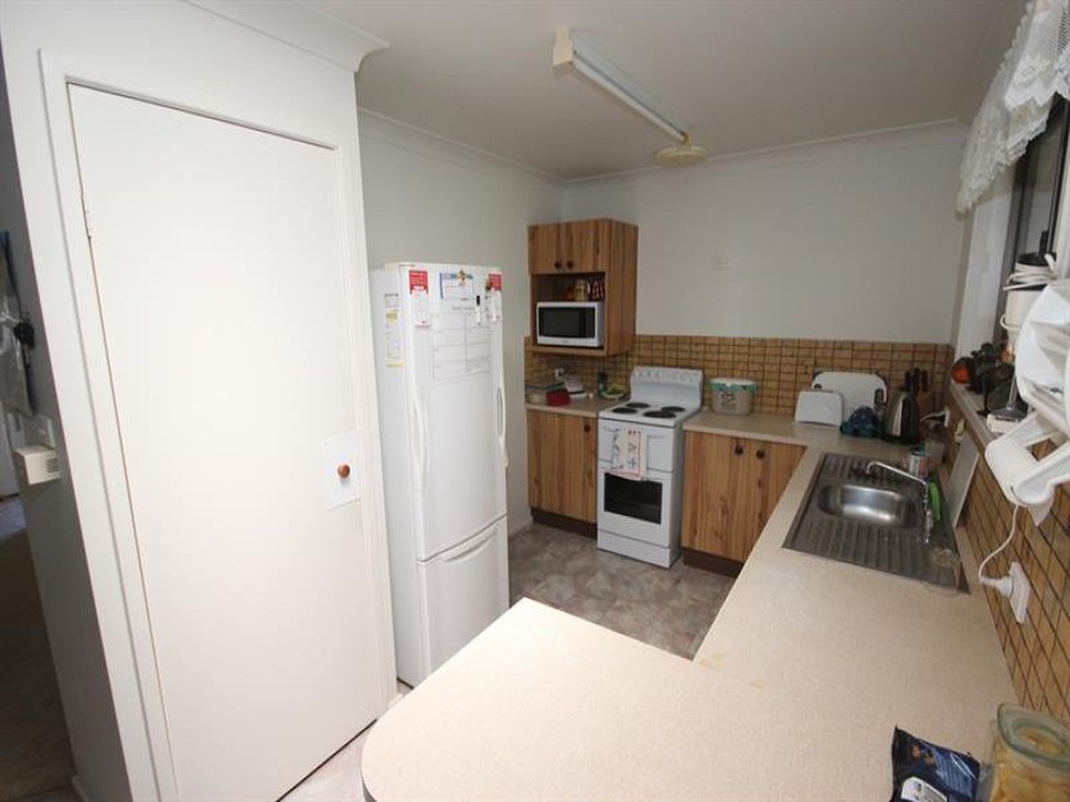 7 Vera Ave, Lemon Tree Passage, Lemon Tree Passage - Thumbnail 4