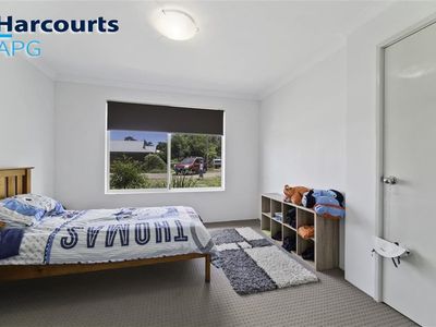 11 ARUM CORNER, Glen Iris