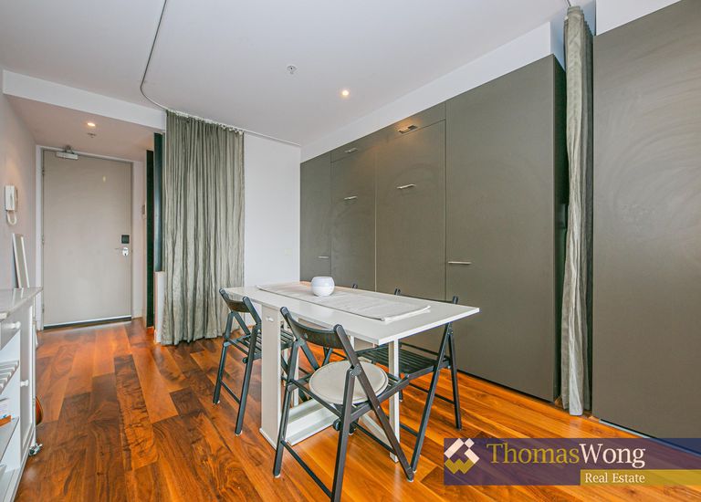 815 / 30 - 34 Bray Street, South Yarra