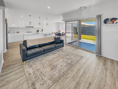 70 Azure Avenue, Dubbo