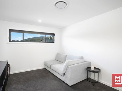 1 Yadboro Way, Tullimbar
