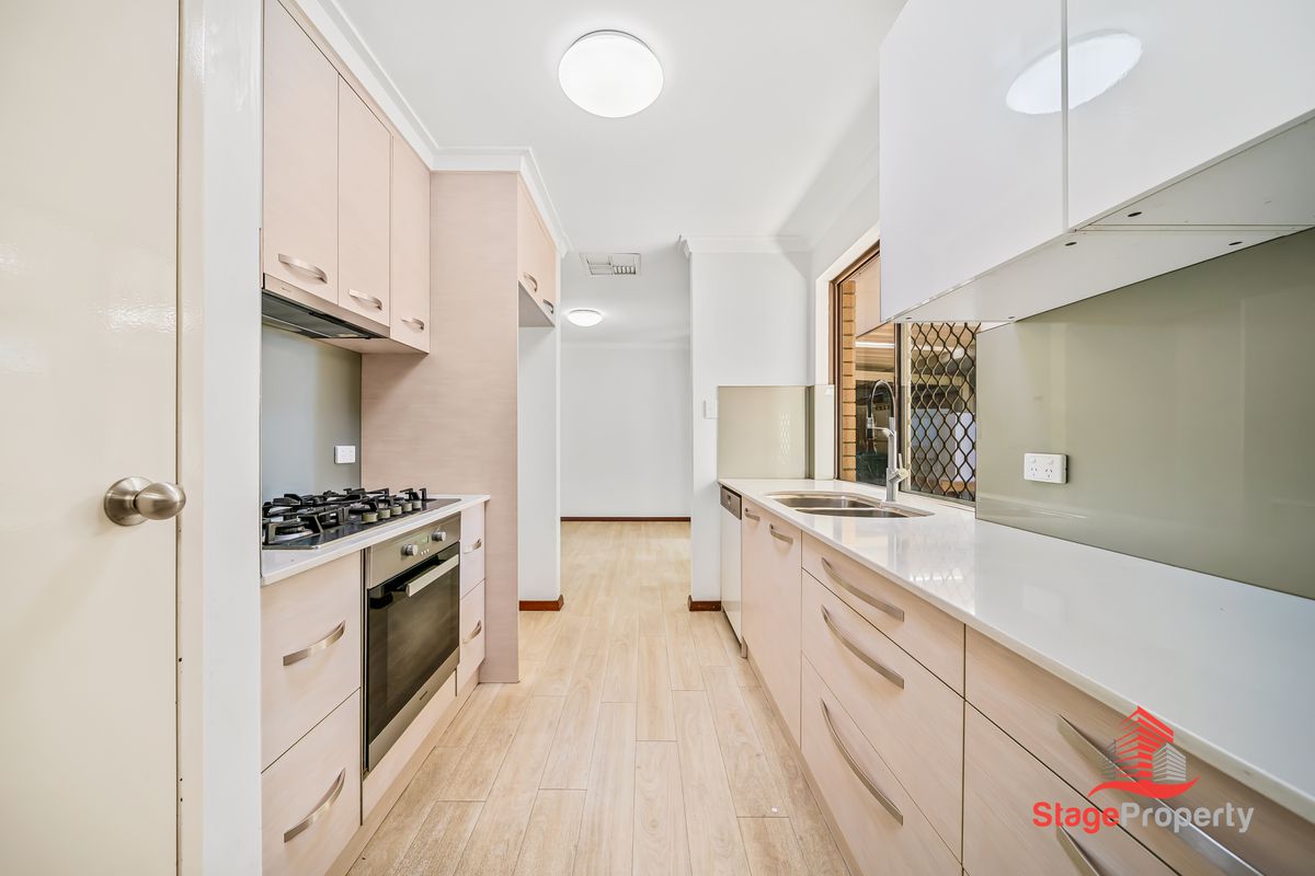 24A Castlereagh Close, Willetton