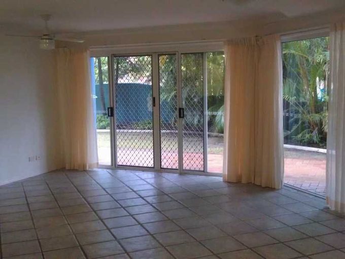 1 / 20 Burnett Street, Mooloolaba