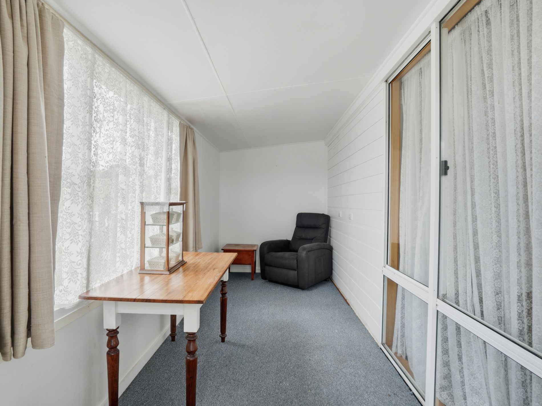 42 Badajos Street, Ross