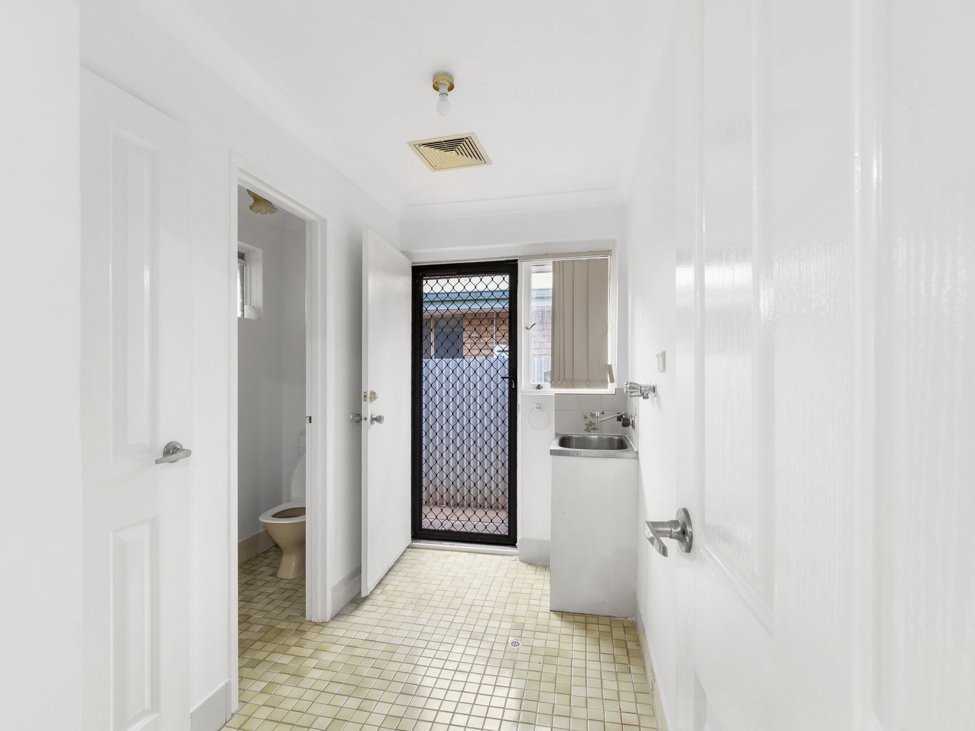 10 O'Connor Way, West Lamington