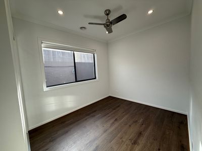30 Spector Walk, Werribee