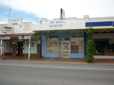 75  Woods Street , Donald