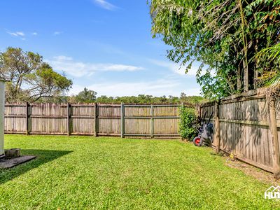 60 Hollywood Boulevard, White Rock