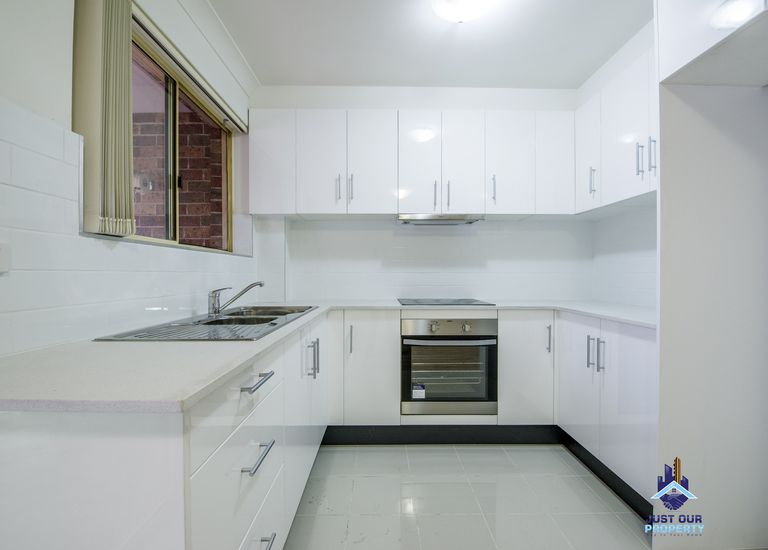 8 / 113-115 Meredith Street, Bankstown