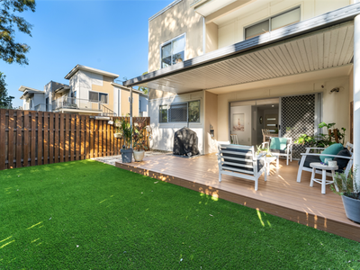 2 / 20 Preston Road, Carina