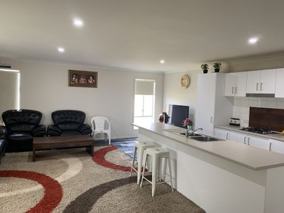 52 Madden Drive, Griffith