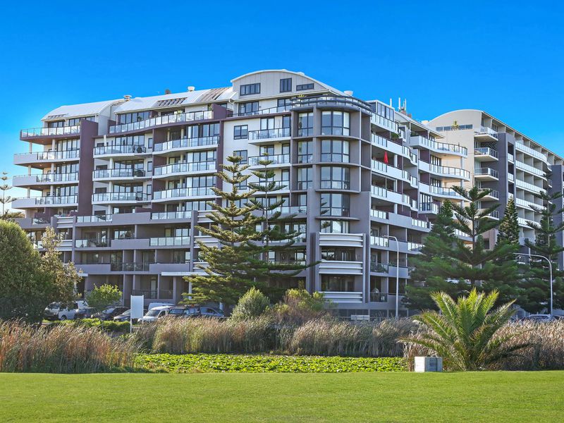 33 / 4 Bank Street, Wollongong