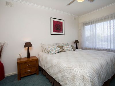 1 Carnegie Crescent, Netley