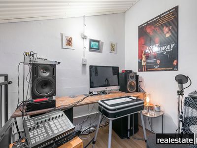 7 Little Brown Street, East Perth