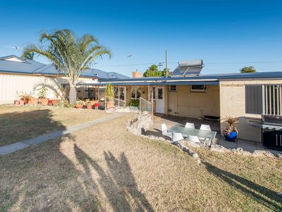 35 St Albans Rd, Nollamara