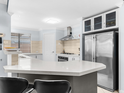 9 Azure Street, Southern River