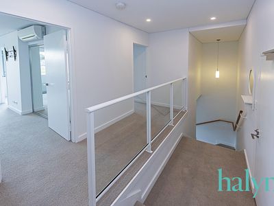 2 / 32 Cowle Street, West Perth