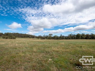 618 Coopers Road, Red Range