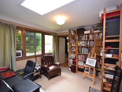 12 Lakeside Avenue, Mount Beauty