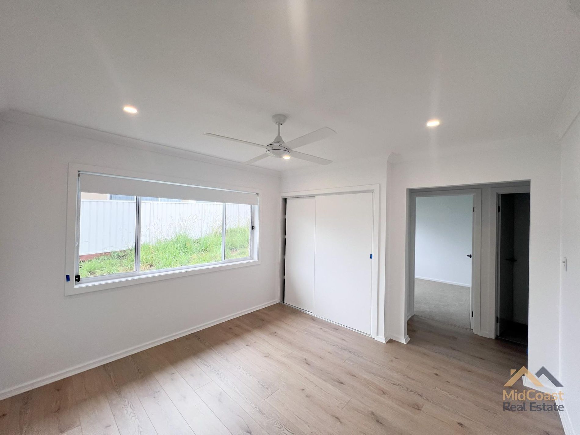 8 Jade Crescent, Diamond Beach