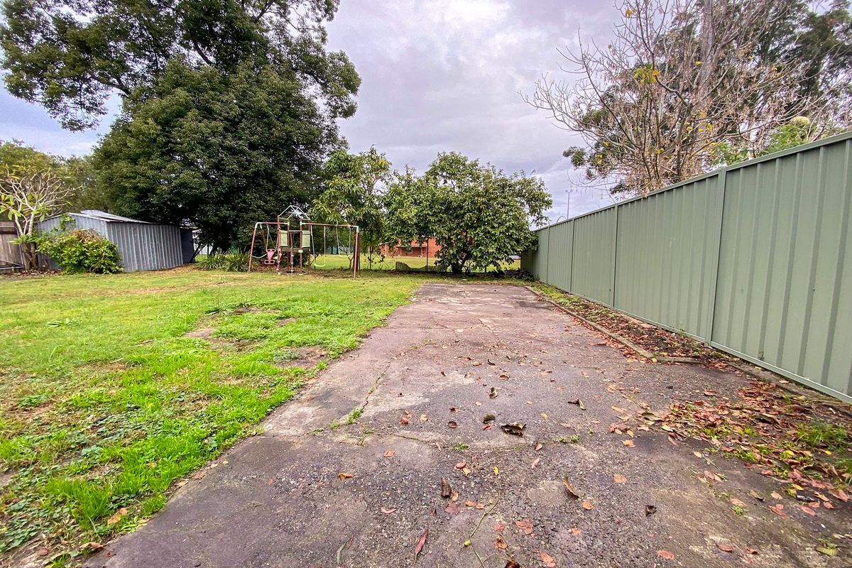 12 Ronald Road, Taree