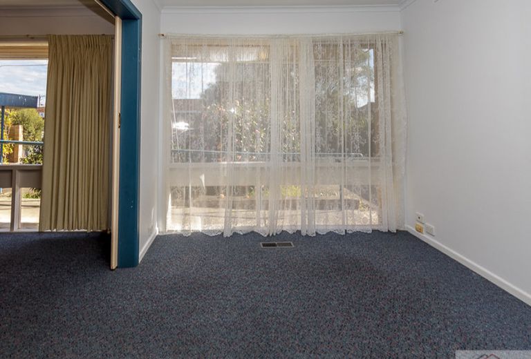 60 Marianne Way, Mount Waverley