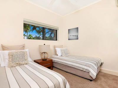 1 / 64 Parkyn Parade, Mooloolaba