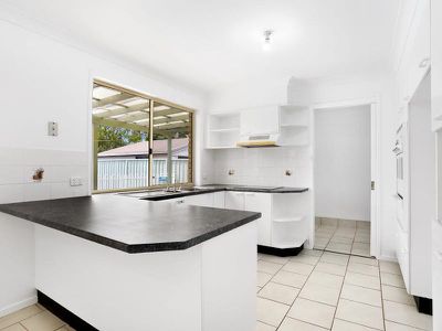 24 Karthena Crescent, Hawks Nest