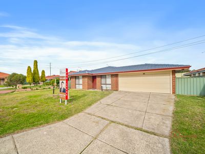 11 Hotchkiss Close, Thornlie