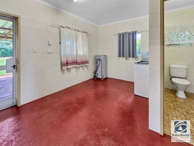 12 Walker Street, Kairi