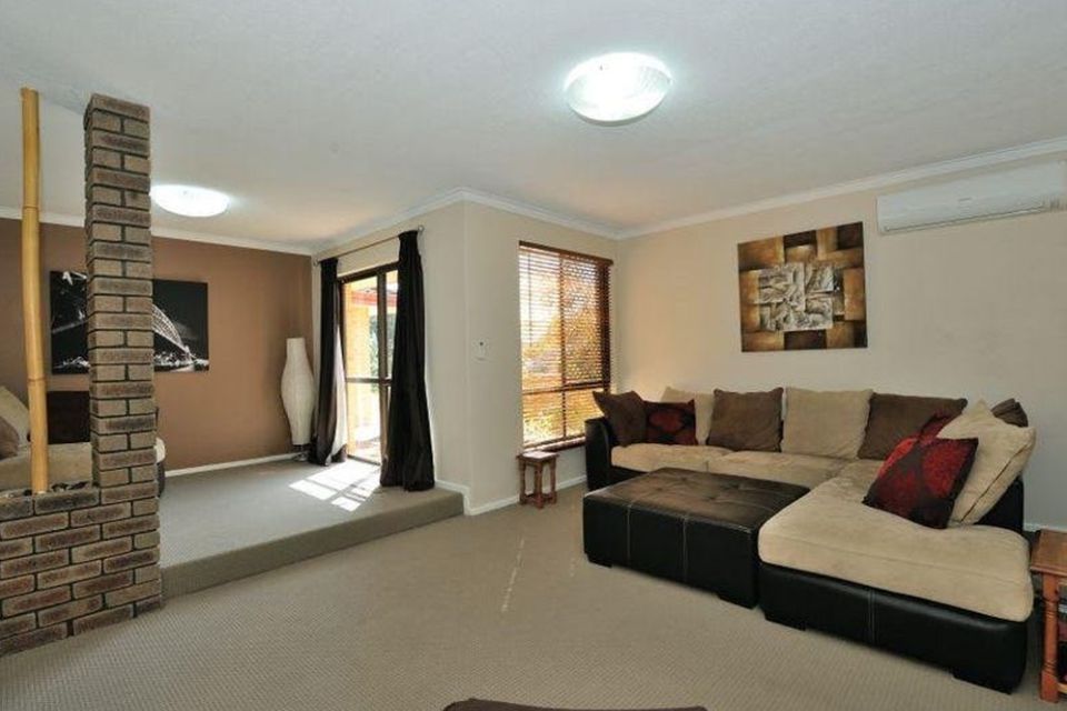 36 Holcombe Road, Warnbro