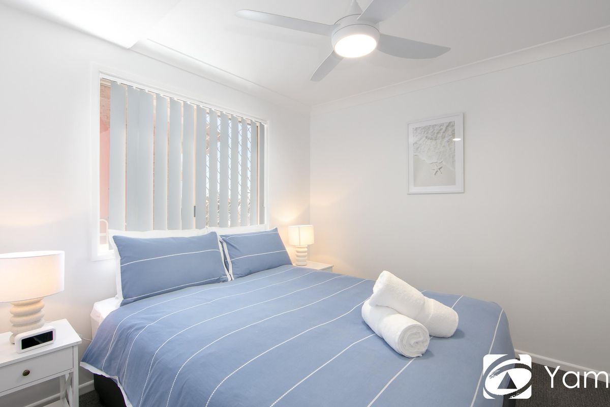2 / 28 The Mainbrace, Yamba