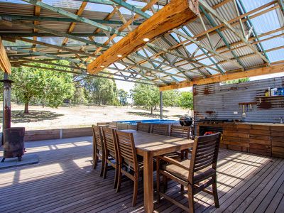 1128 Tabletop Road, Tolmie