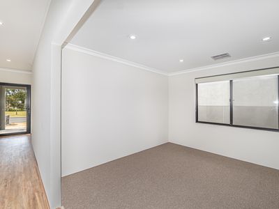 15B Calvera Gardens, Piara Waters