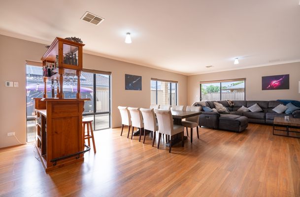 10 Pavonia Parade, Baldivis