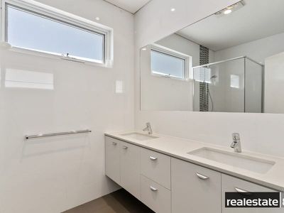 18 / 12 Sonnet Close, Woodlands