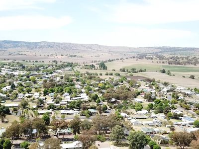 16 Irwin Street, Coolah