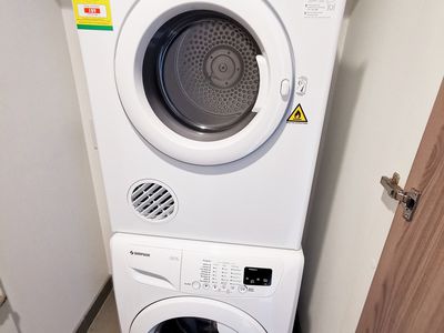 911 / 160 Victoria Street, Carlton