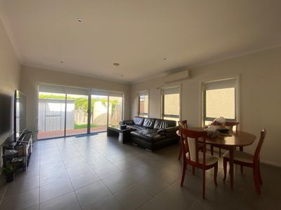 2 / 49 Hope Way, Tarneit
