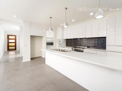 11 KESTREL CIRCUIT, Wodonga
