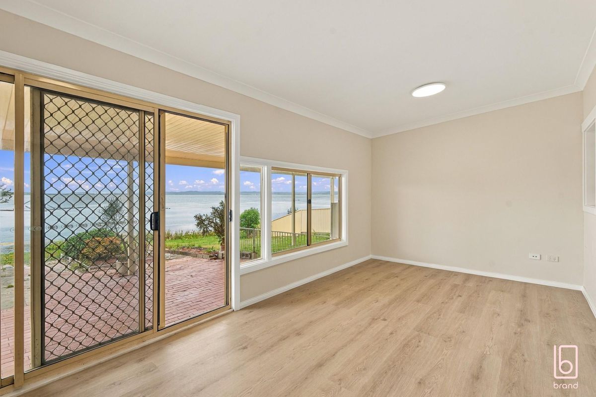 2 / 7 Tamar Avenue, Toukley