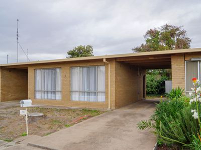 2 / 1C George Street, Horsham
