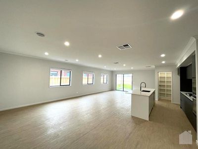 16 Snowbird Road, Winter Valley