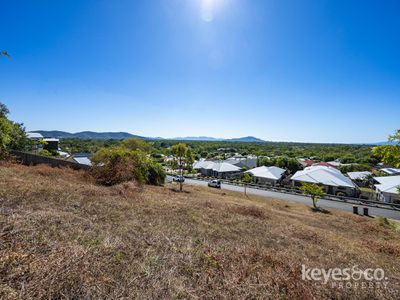 17-19 Girraween Avenue, Douglas