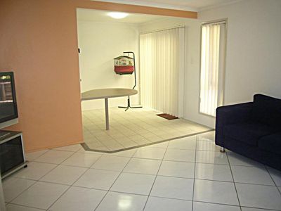 6 / 4 Fermont Street, Underwood