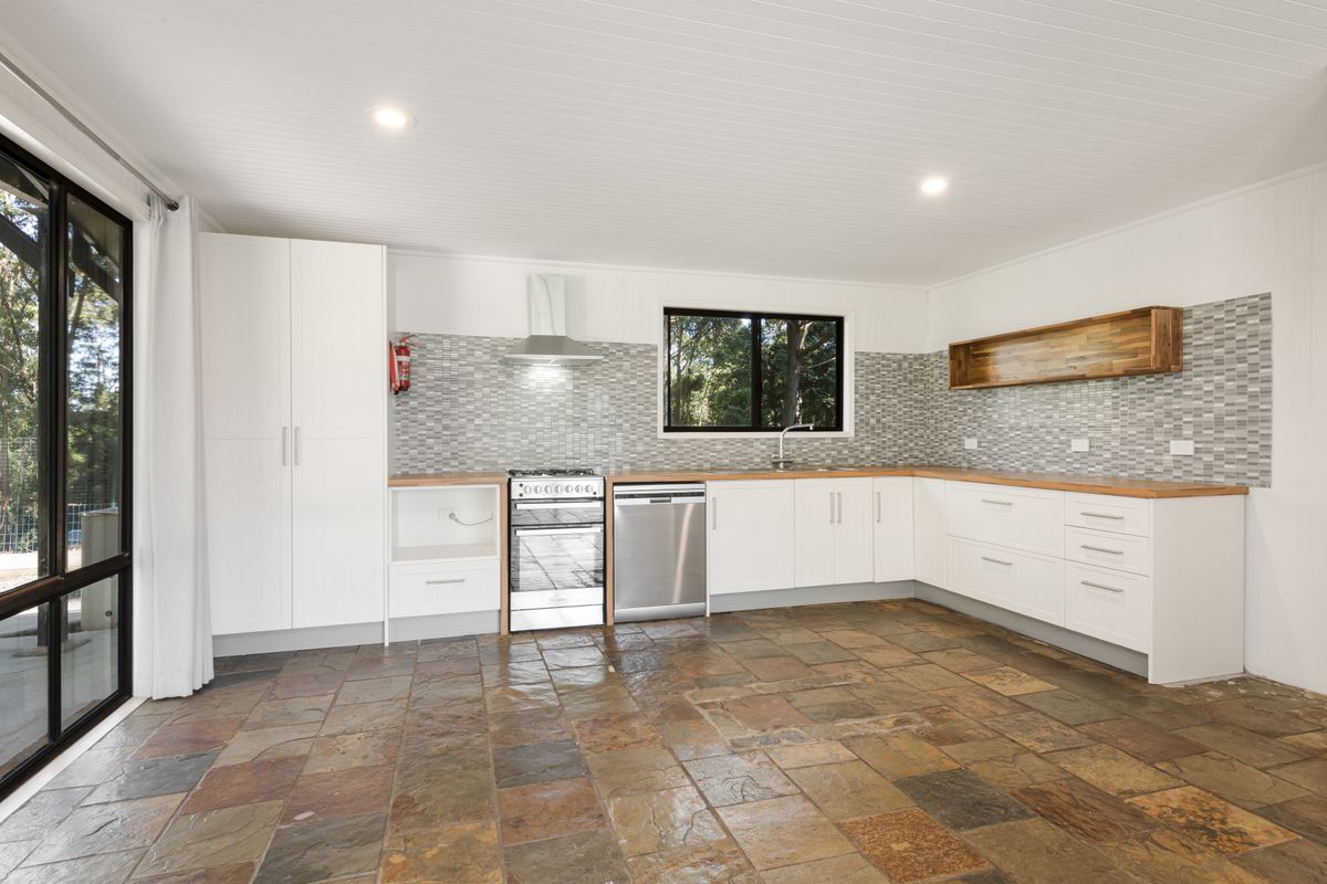 1 / 340 The Ridgeway, Lisarow