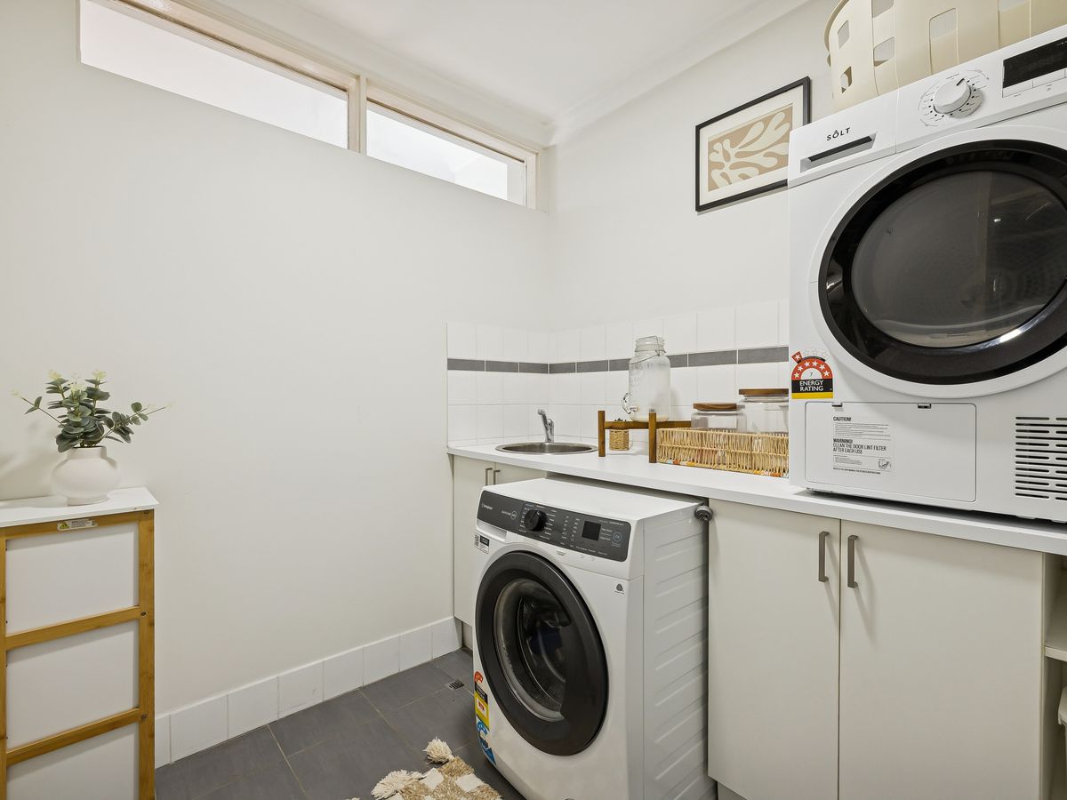 12 Drummond Street, Redcliffe