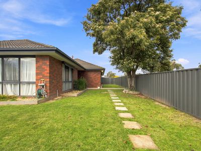 2 King Avenue, Sale