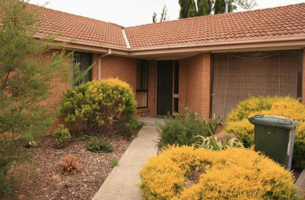 3 / 13 Healey, Craigieburn